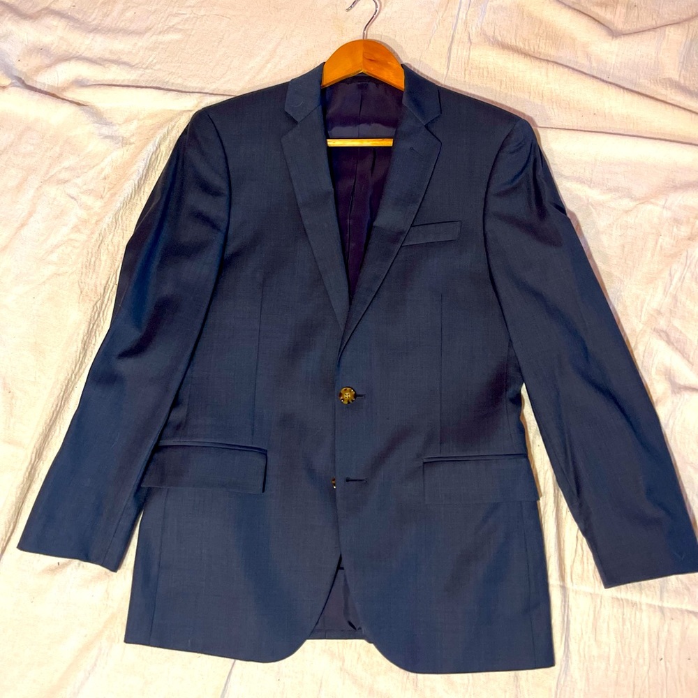 Men’s J Crew Thompson fit suit, Navy. Wool blend, 36S
